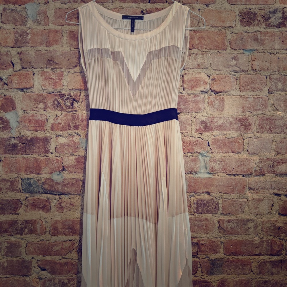BCBG Midi pale cream & blk pleated dress, size 0